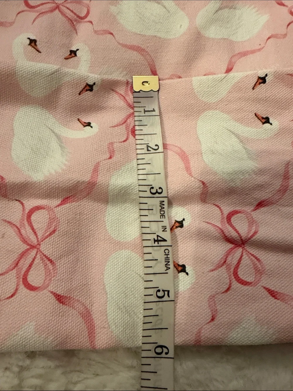 NWT, The Farmhouse Pink Swan Print Tote Bag with Tassel Accent